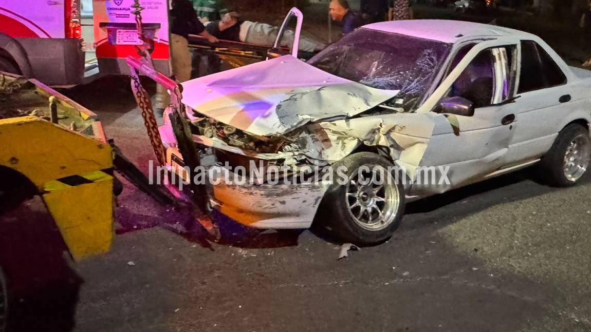 Se pasa el alto y provoca fuerte choque; hay dos lesionados en Camargo ...